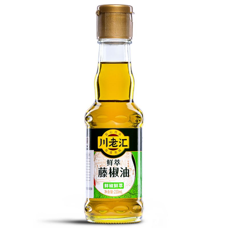 Click Here To Enlarge This Photo Of CLH Green Sichuan Peppercorn Oil 川老匯 鮮萃藤椒油